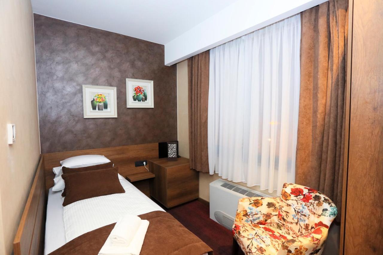 Carpe Diem Boutique Hotel Zenica Exterior photo