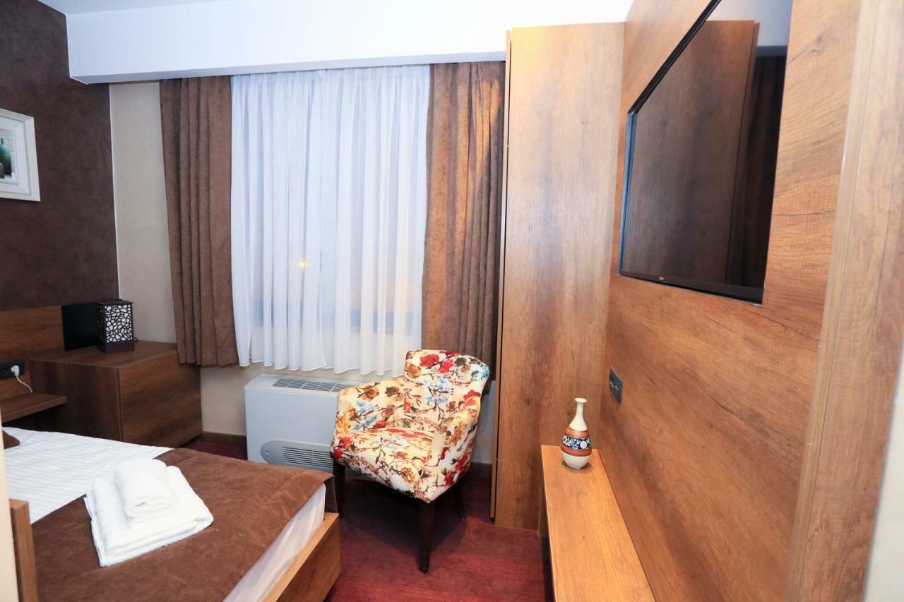 Carpe Diem Boutique Hotel Zenica Exterior photo